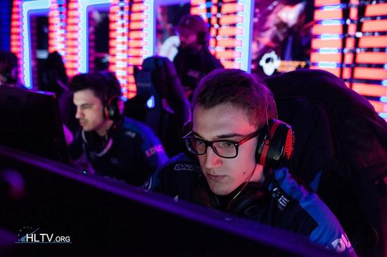 IG止步六强 Rookie八进冒泡赛创LPL新纪录