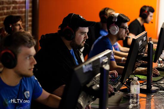 LPL在亚洲邀请赛惨遭第四名 957曝官方人员愤怒